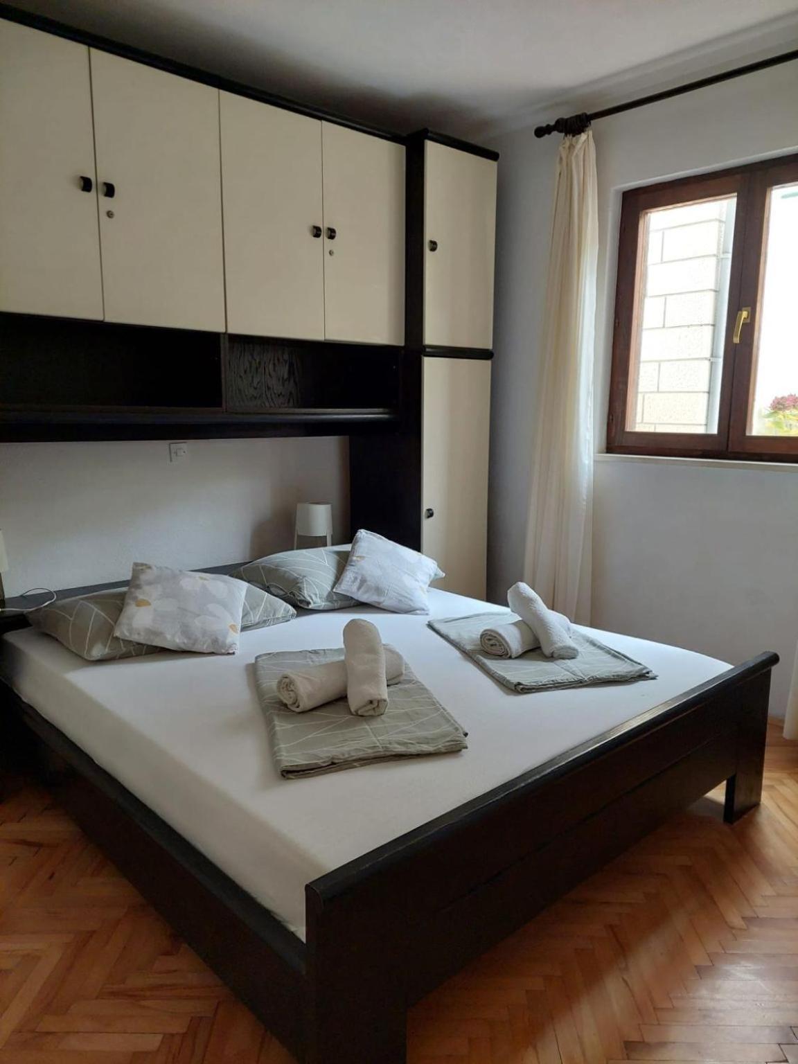 Apartments Pavao Postira Extérieur photo
