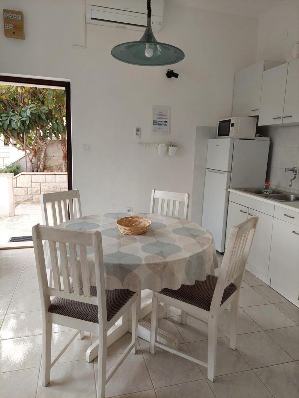 Apartments Pavao Postira Extérieur photo